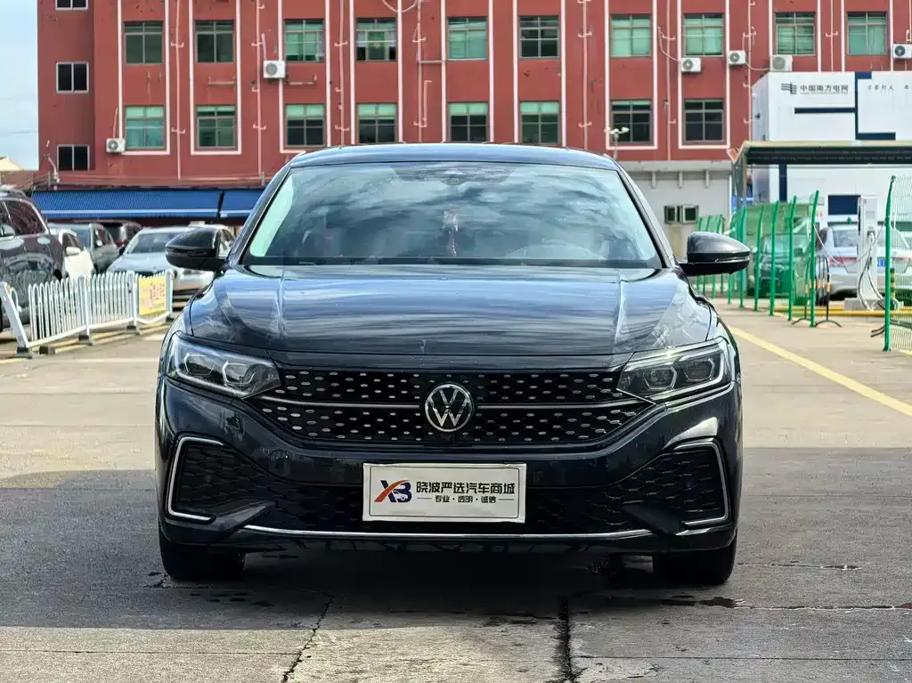 Volkswagen Passat — фото 4