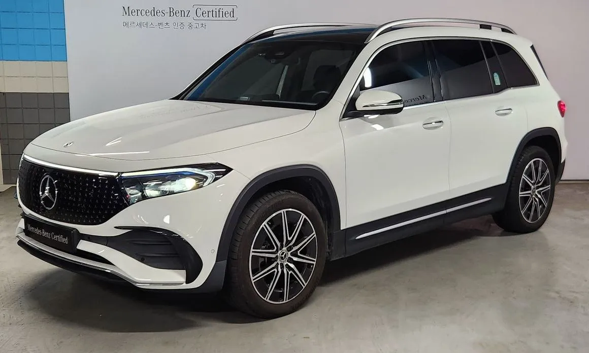 Mercedes-Benz EQB — фото 1