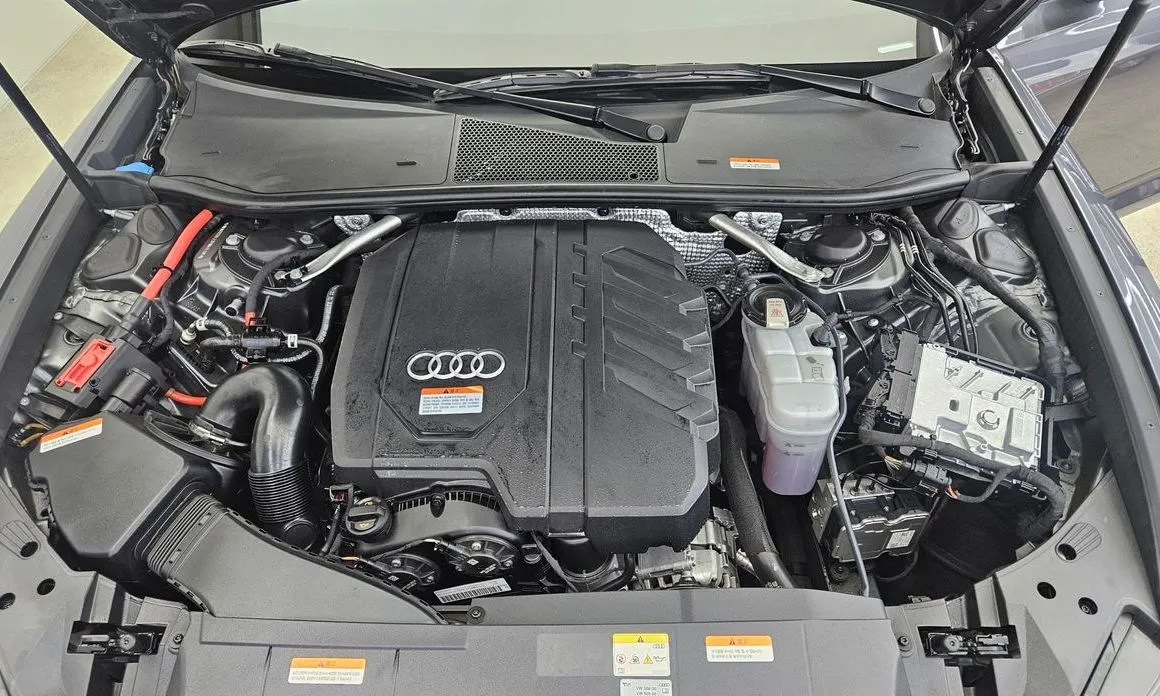 Audi A6 — фото 2