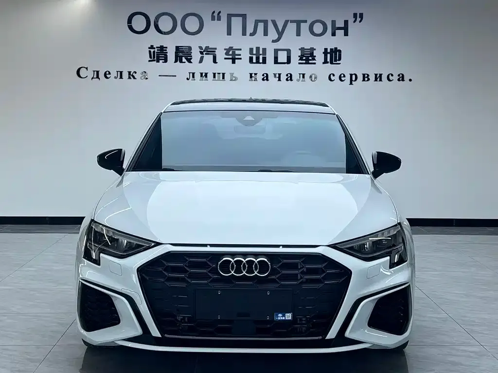 Audi A3 — фото 1