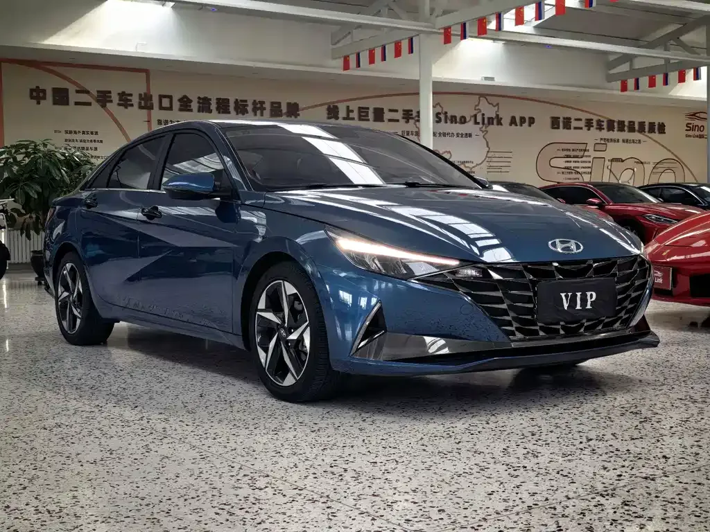 Hyundai Elantra — фото 9