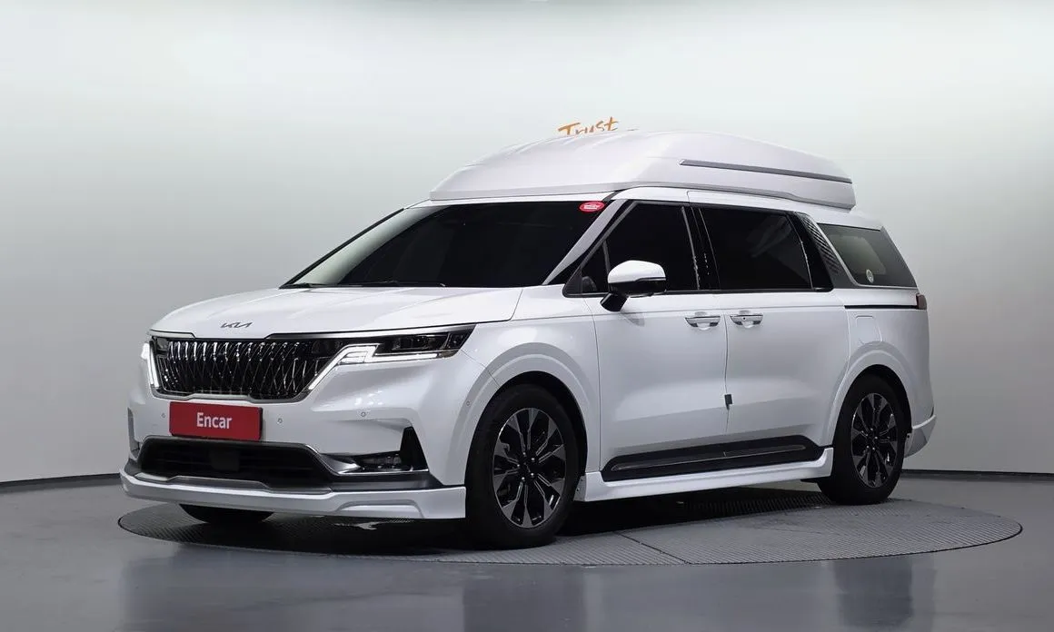 Kia Carnival — фото 1