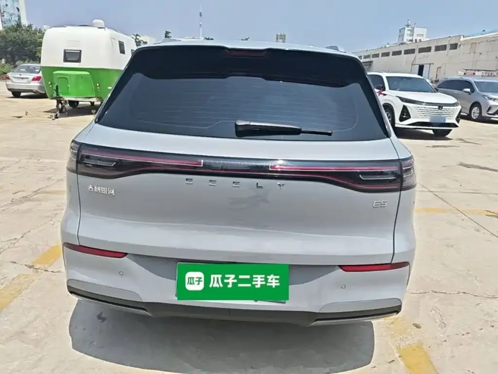 Geely Galaxy E5 — фото 10