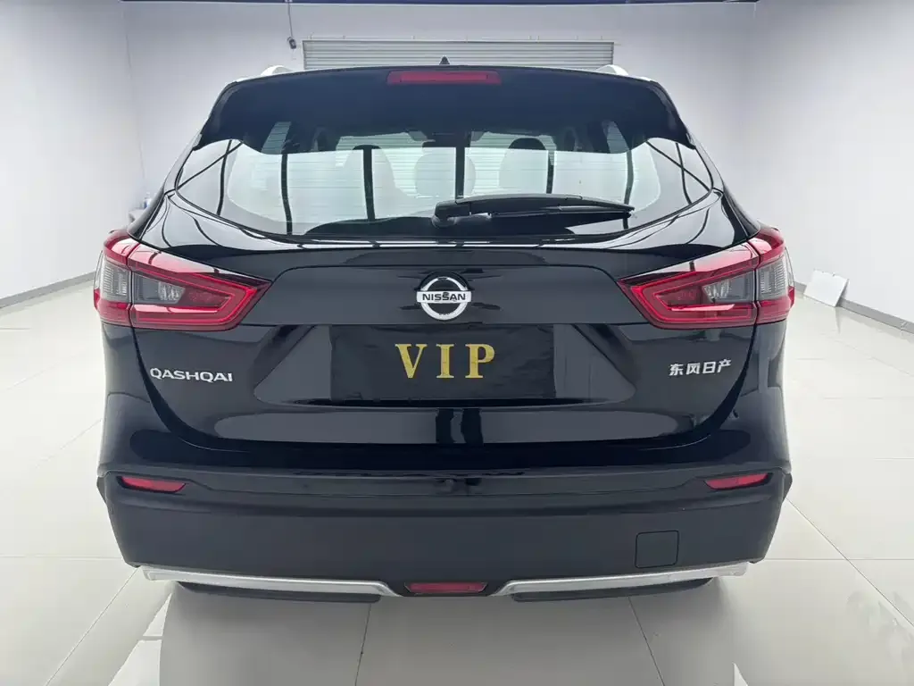 Nissan Qashqai — фото 9