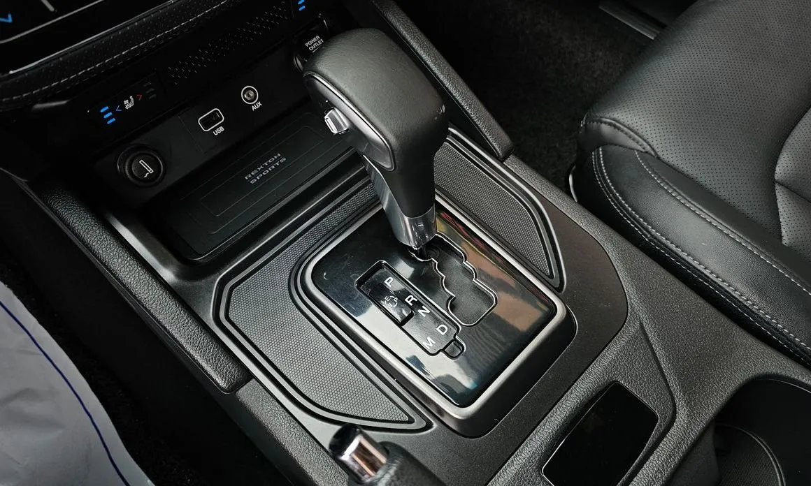 KG Mobility (Ssangyong) Rexton — фото 5