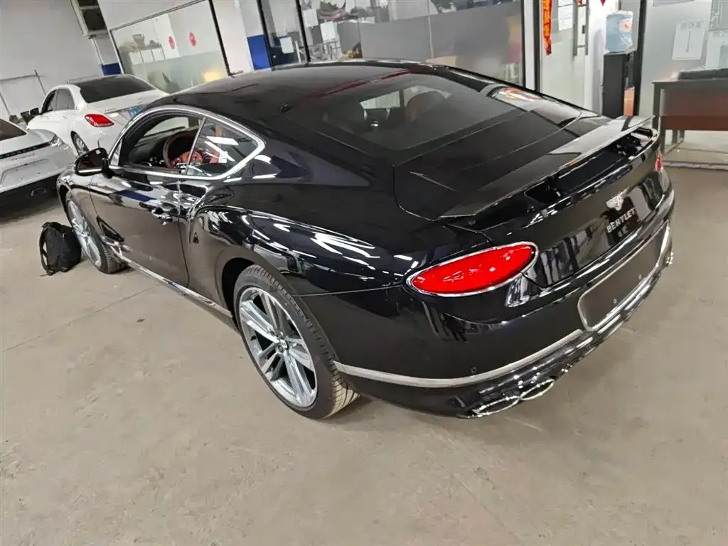Bentley Continental — фото 6