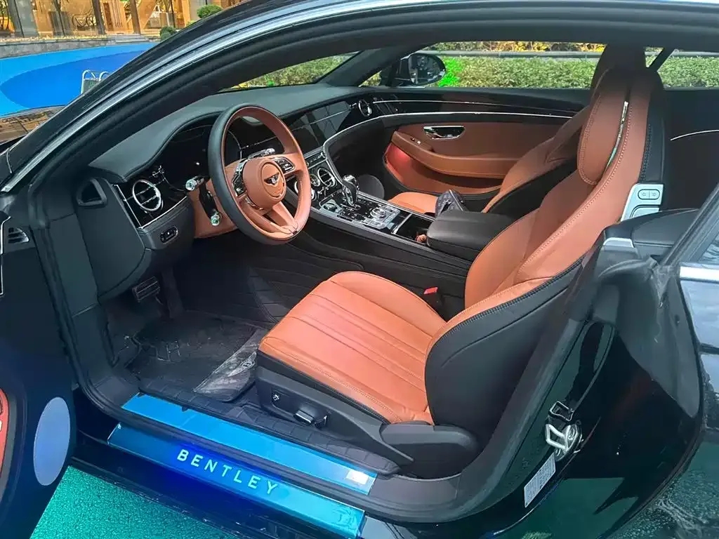 Bentley Continental — фото 7