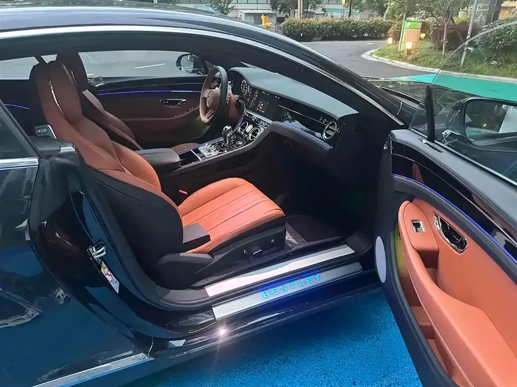 Bentley Continental — фото 8
