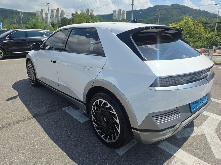 Hyundai Ioniq5 — фото 5