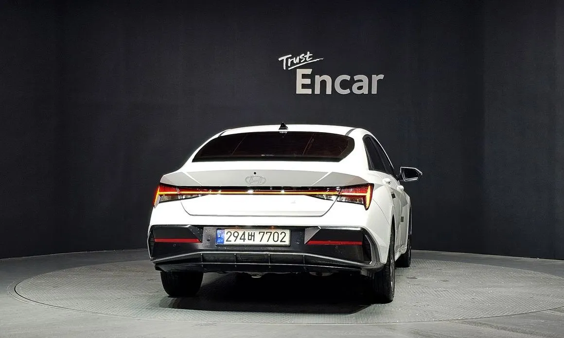 Hyundai AVANTE — фото 3