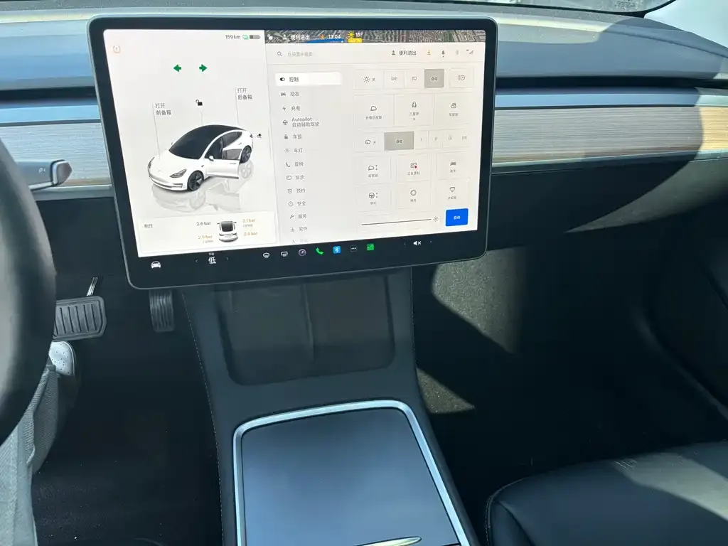 Tesla Model 3 — фото 2