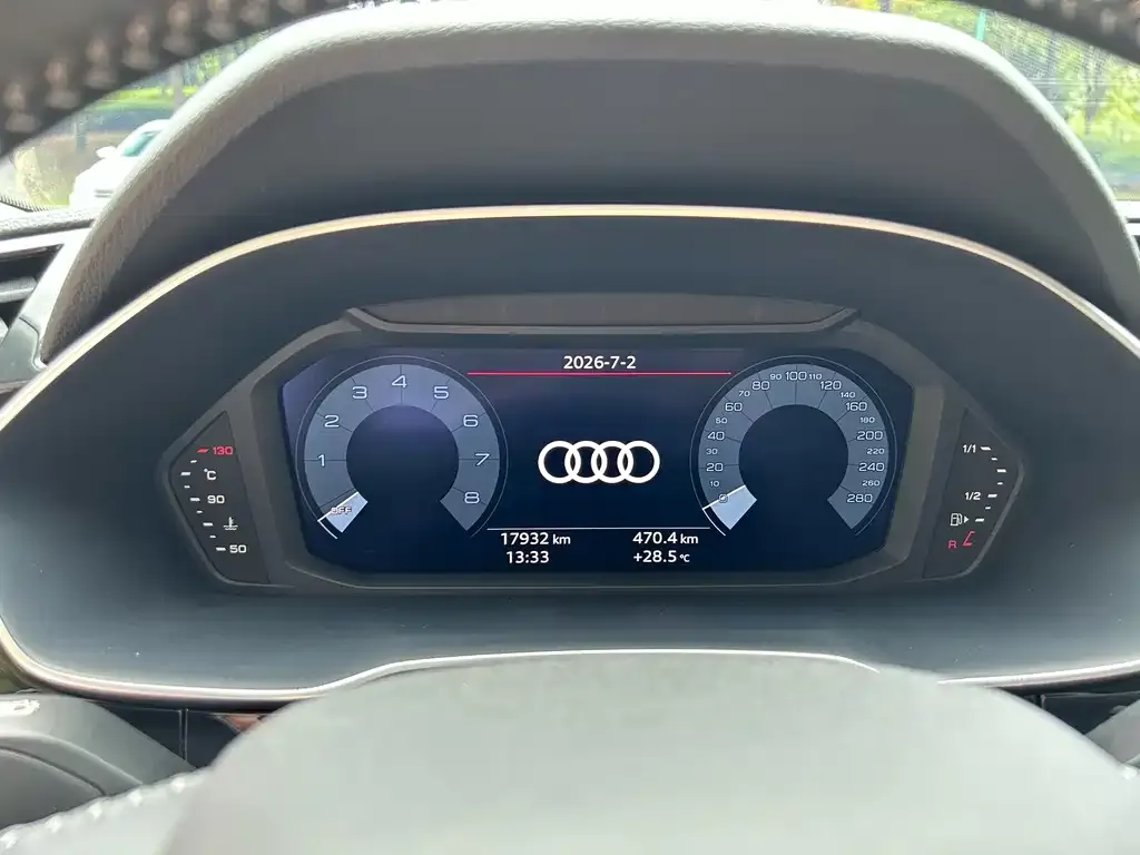 Audi Q3 — фото 6