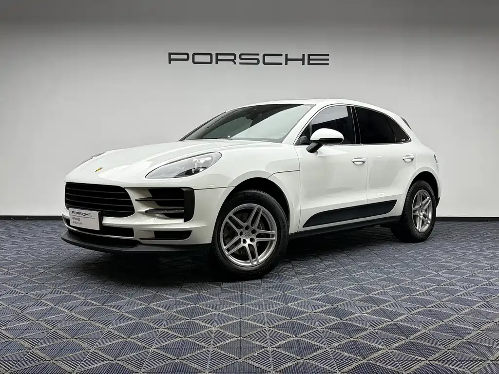 Porsche Macan — фото 1