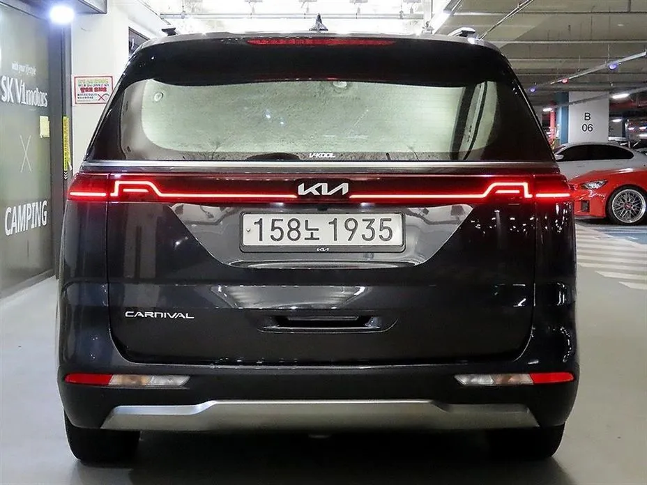 Kia Carnival — фото 8