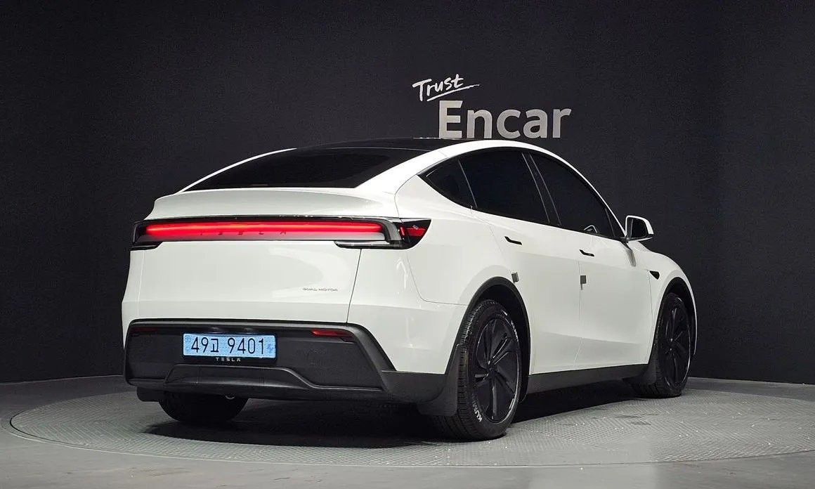 Tesla Model Y — фото 3