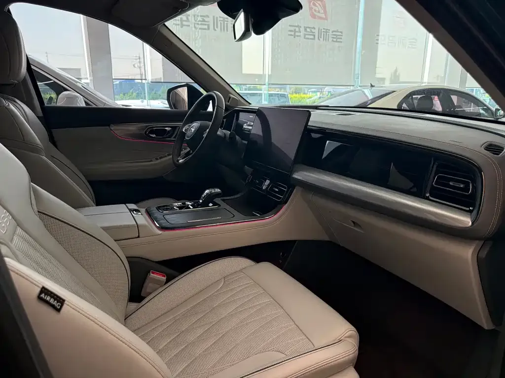 GAC Motor Trumpchi GS8 — фото 10