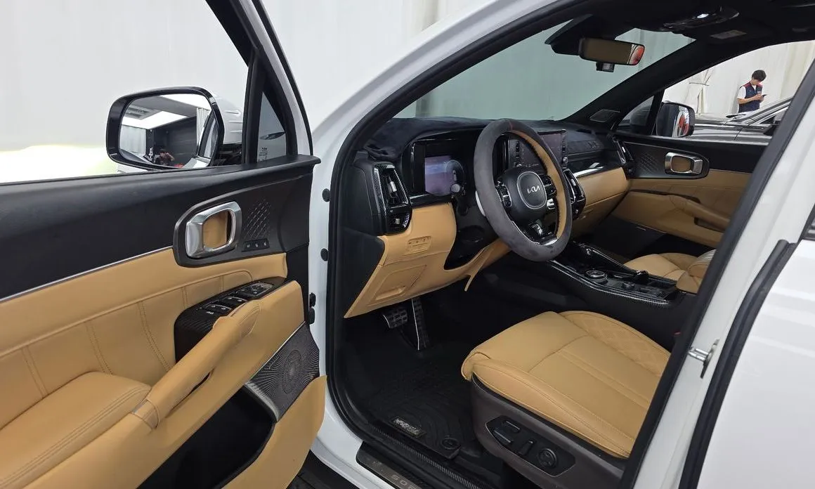 Kia Sorento — фото 7