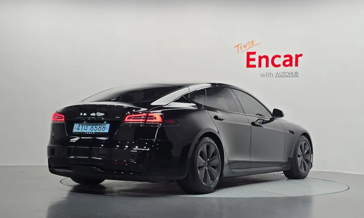 Tesla Model S 2024 из KR, фото 5