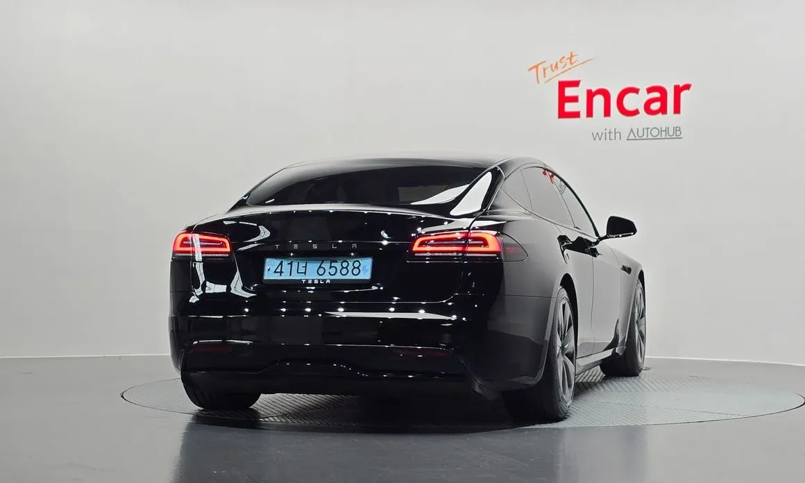 Tesla Model S 2024 из KR, фото 2