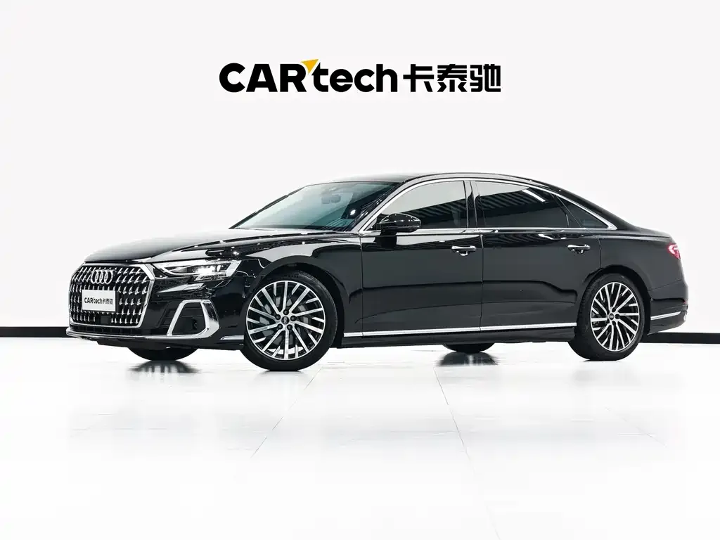Audi A8 — фото 1