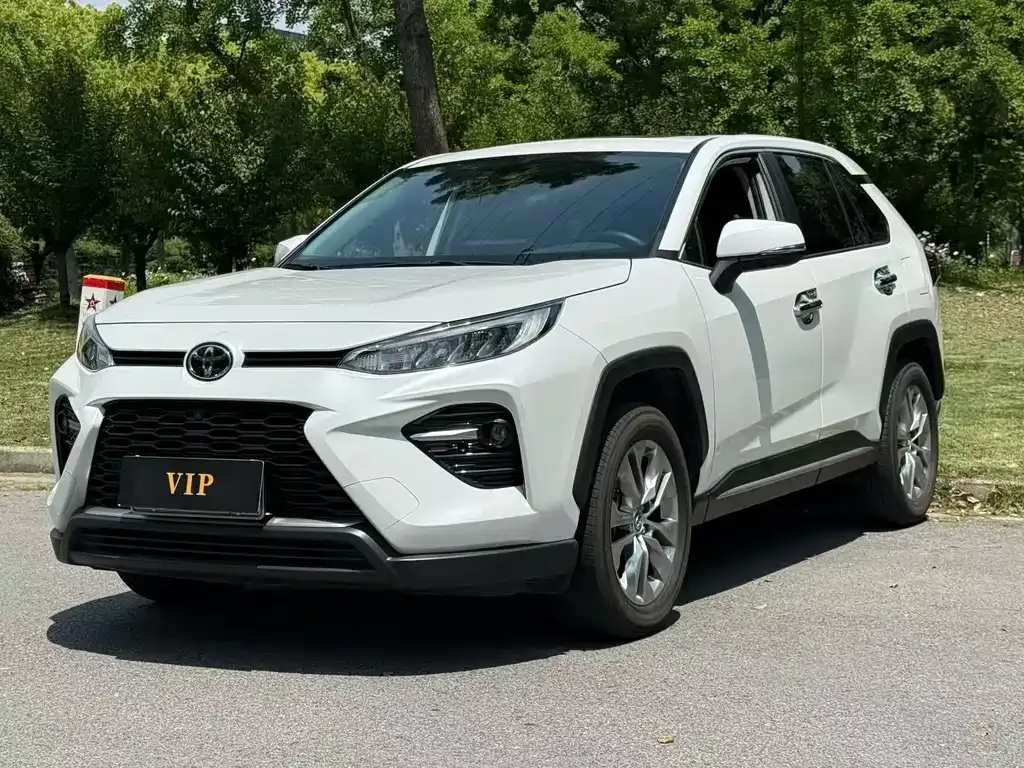 Toyota Wildlander — фото 1