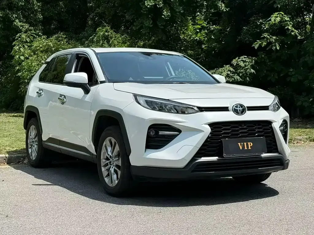 Toyota Wildlander — фото 2