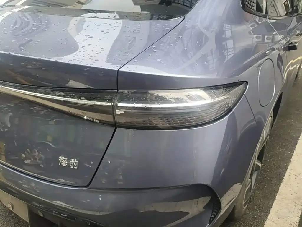 BYD Seal — фото 6