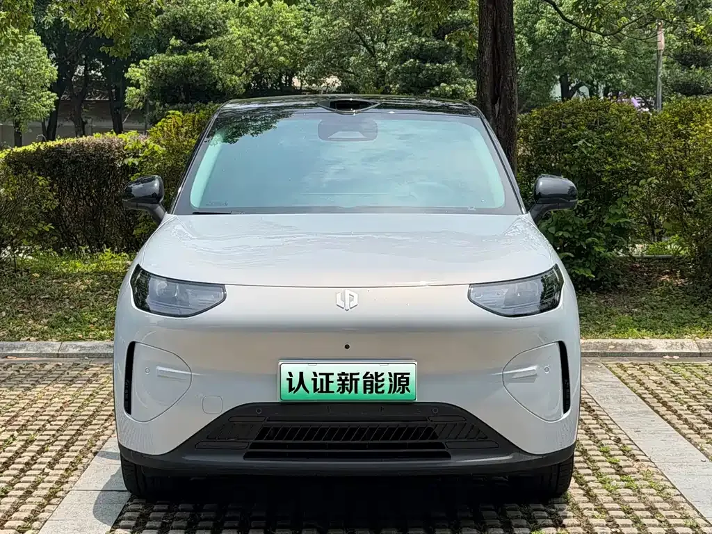 Leapmotor 零跑A10 — фото 9