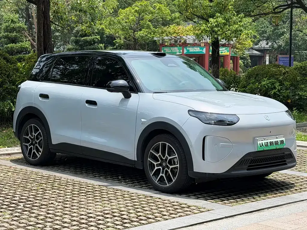 Leapmotor 零跑A10 — фото 10