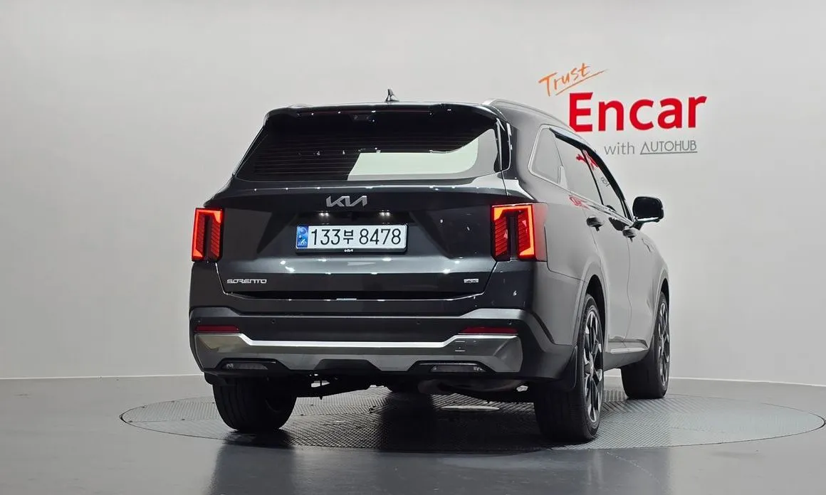 Kia Sorento — фото 8