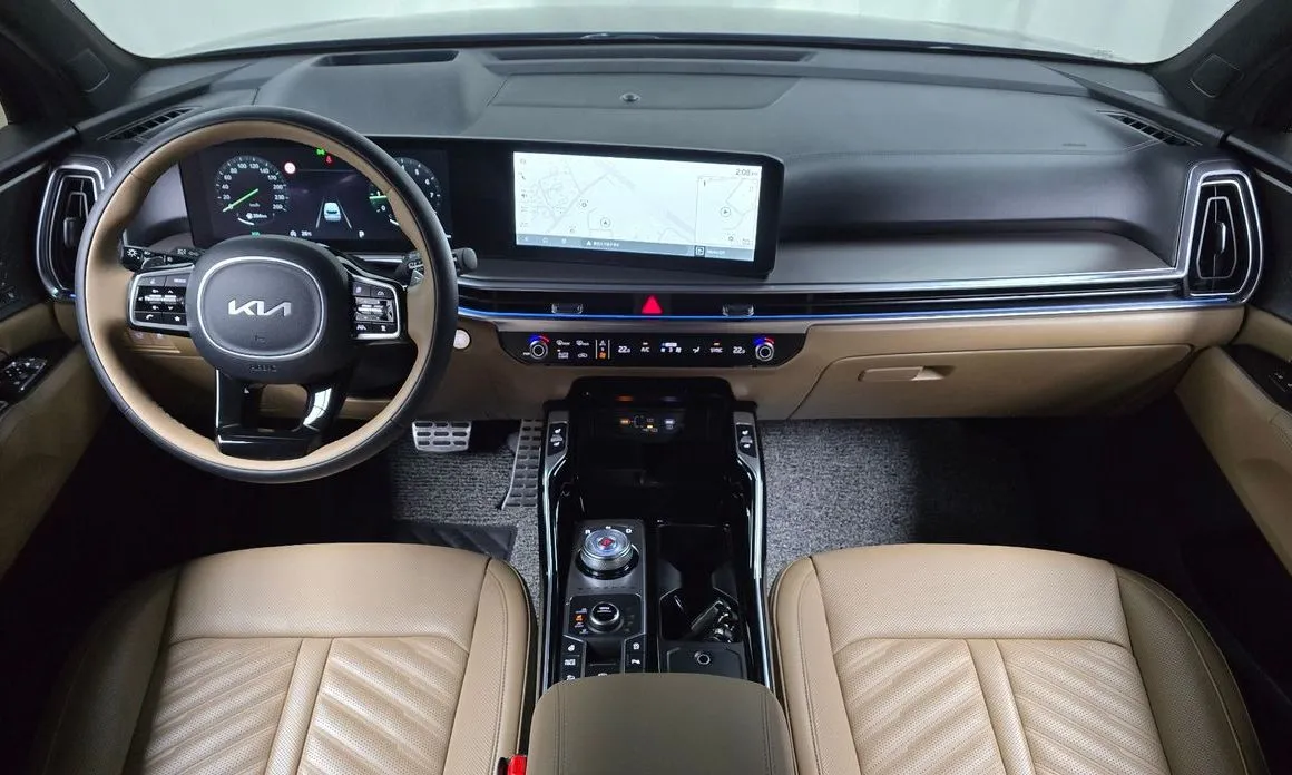 Kia Sorento — фото 6