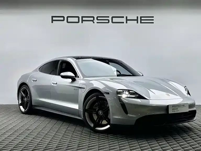 Porsche Taycan — фото 7
