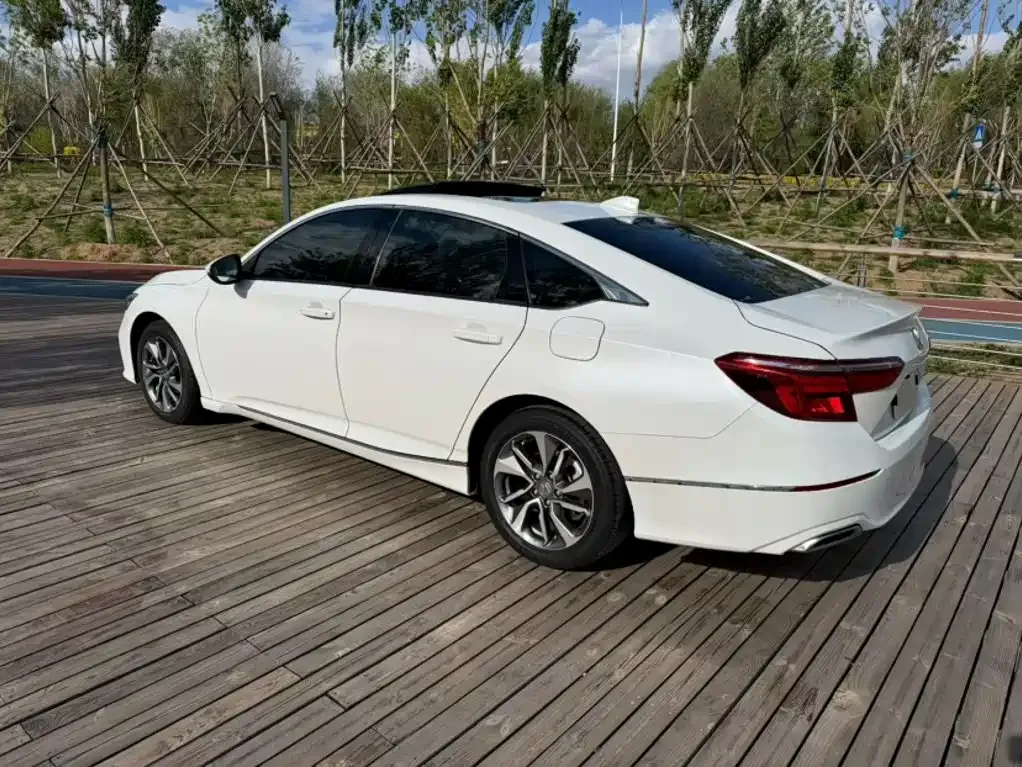 Honda Inspire — фото 10
