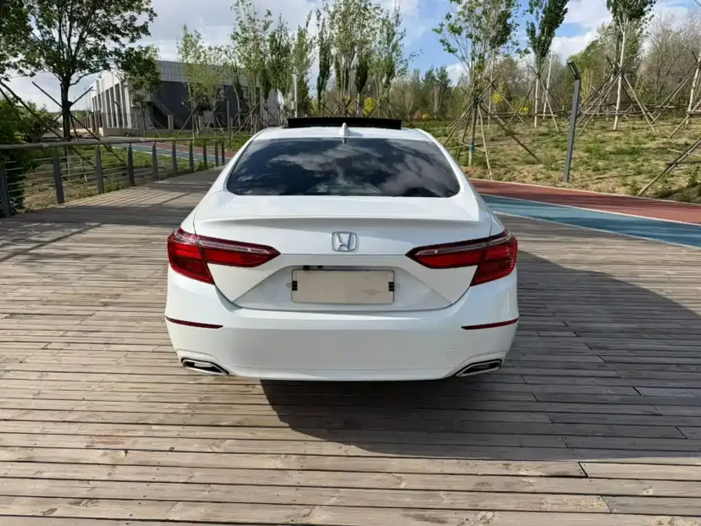Honda Inspire — фото 6