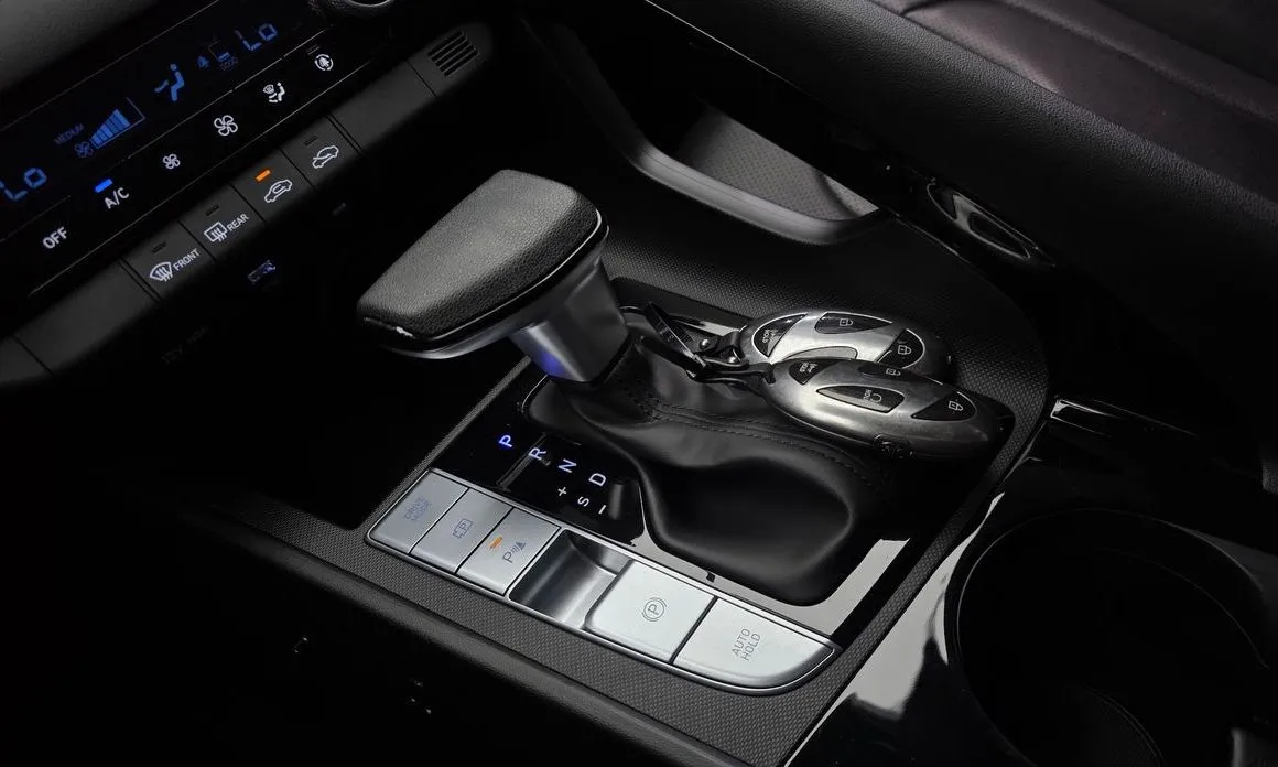 Hyundai AVANTE — фото 6
