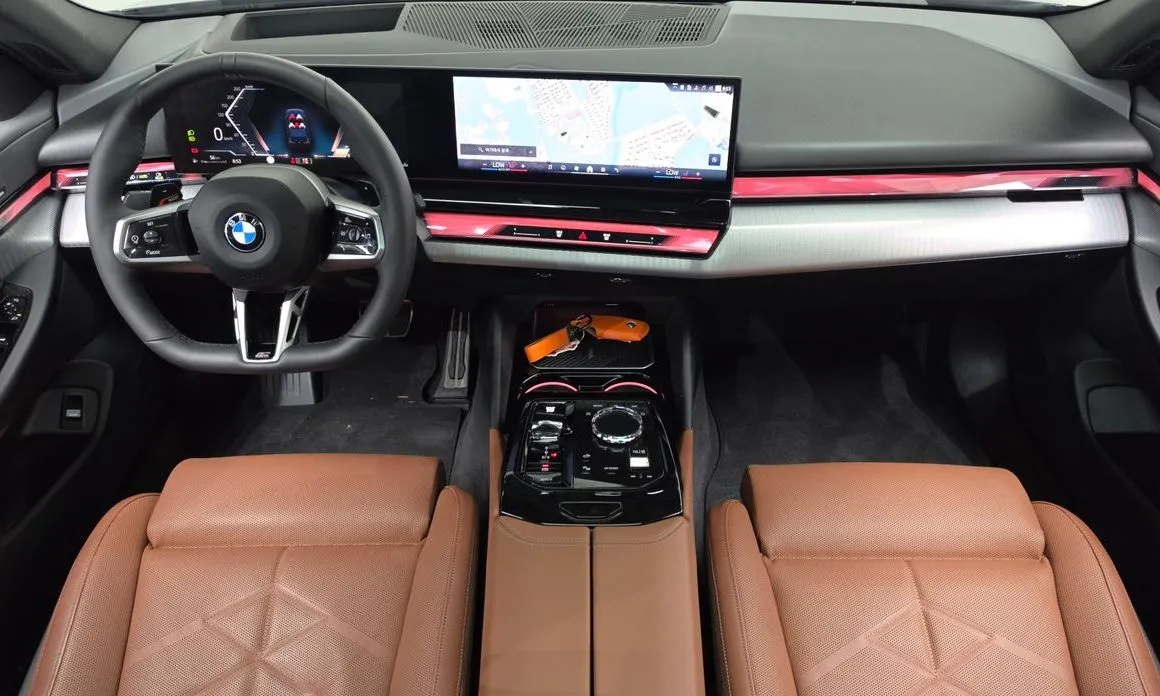 BMW 5-Series — фото 10
