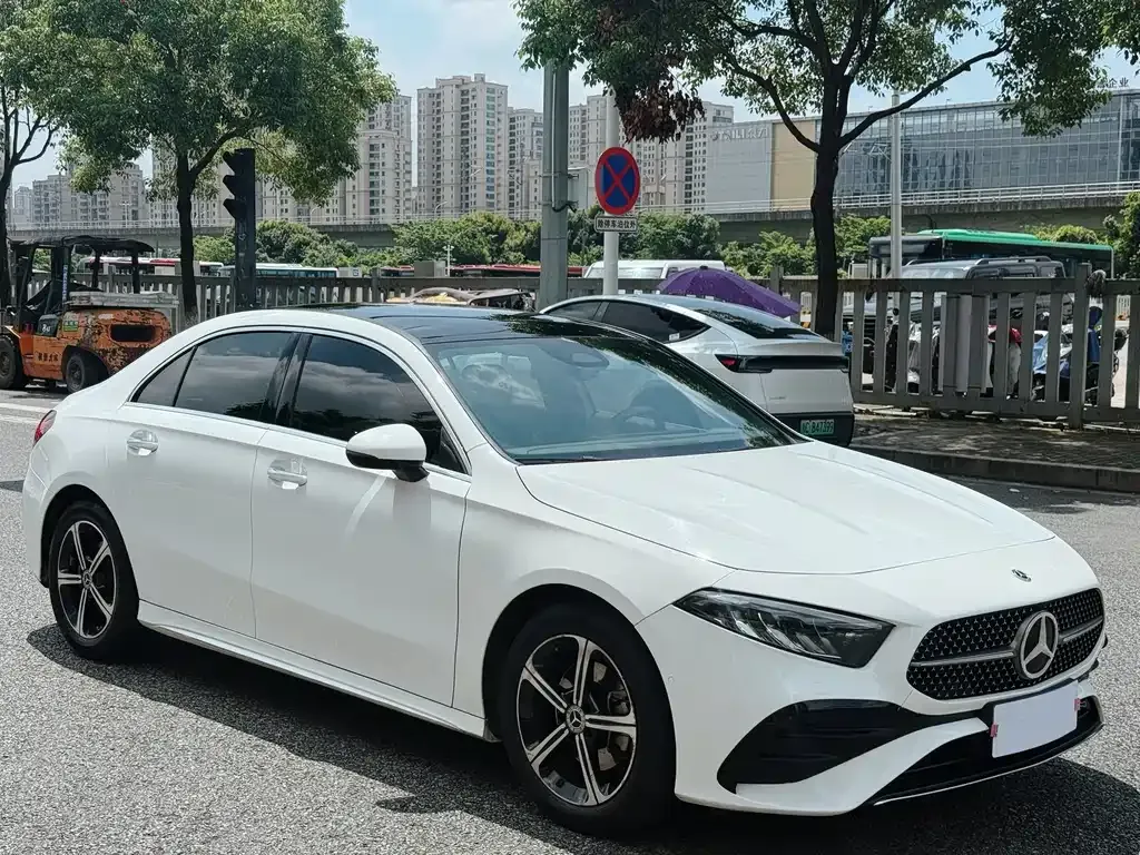 Mercedes-Benz A-Class — фото 1