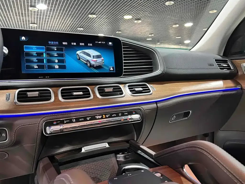 Mercedes-Benz GLS — фото 8