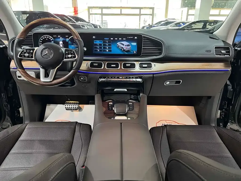 Mercedes-Benz GLS — фото 2