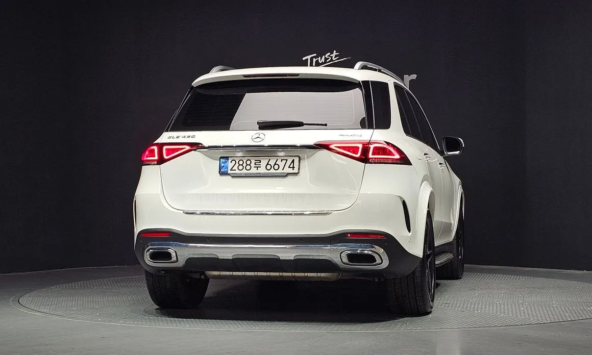 Mercedes-Benz GLE-Class — фото 4