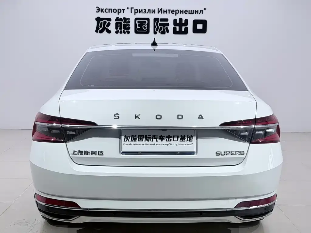 Skoda Superb — фото 6