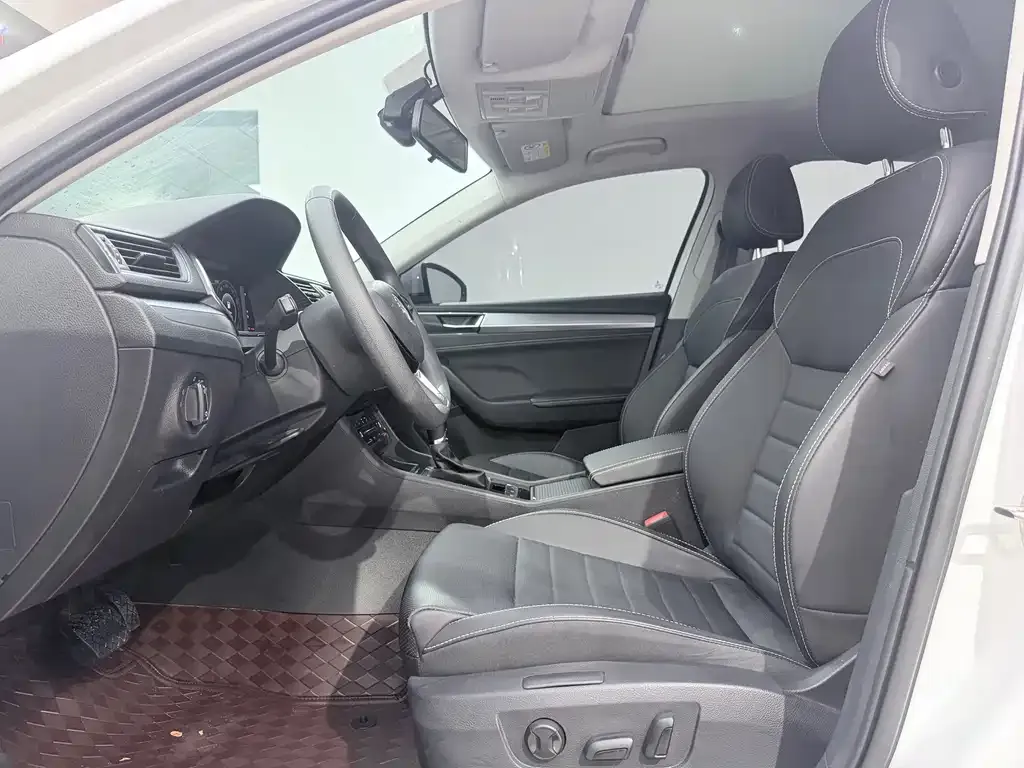 Skoda Superb — фото 5
