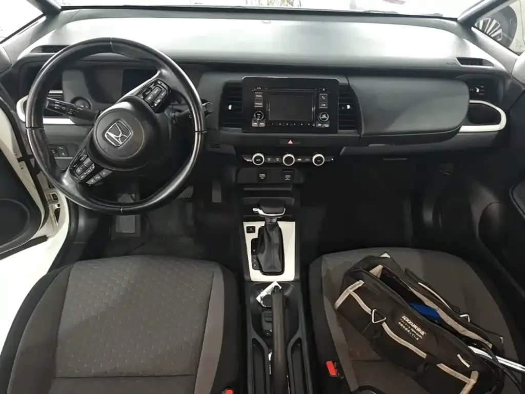 Honda Fit — фото 4