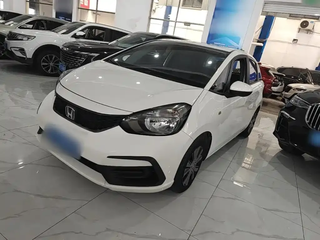 Honda Fit — фото 8