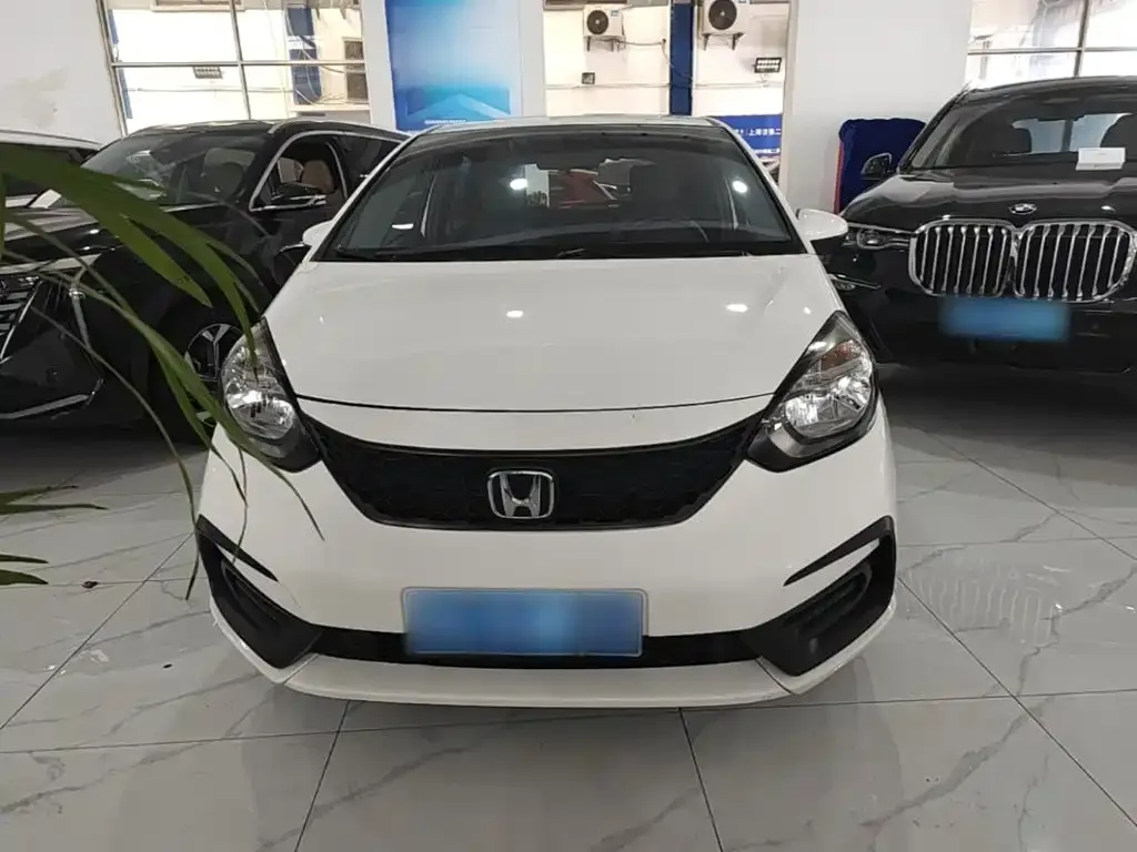 Honda Fit — фото 7