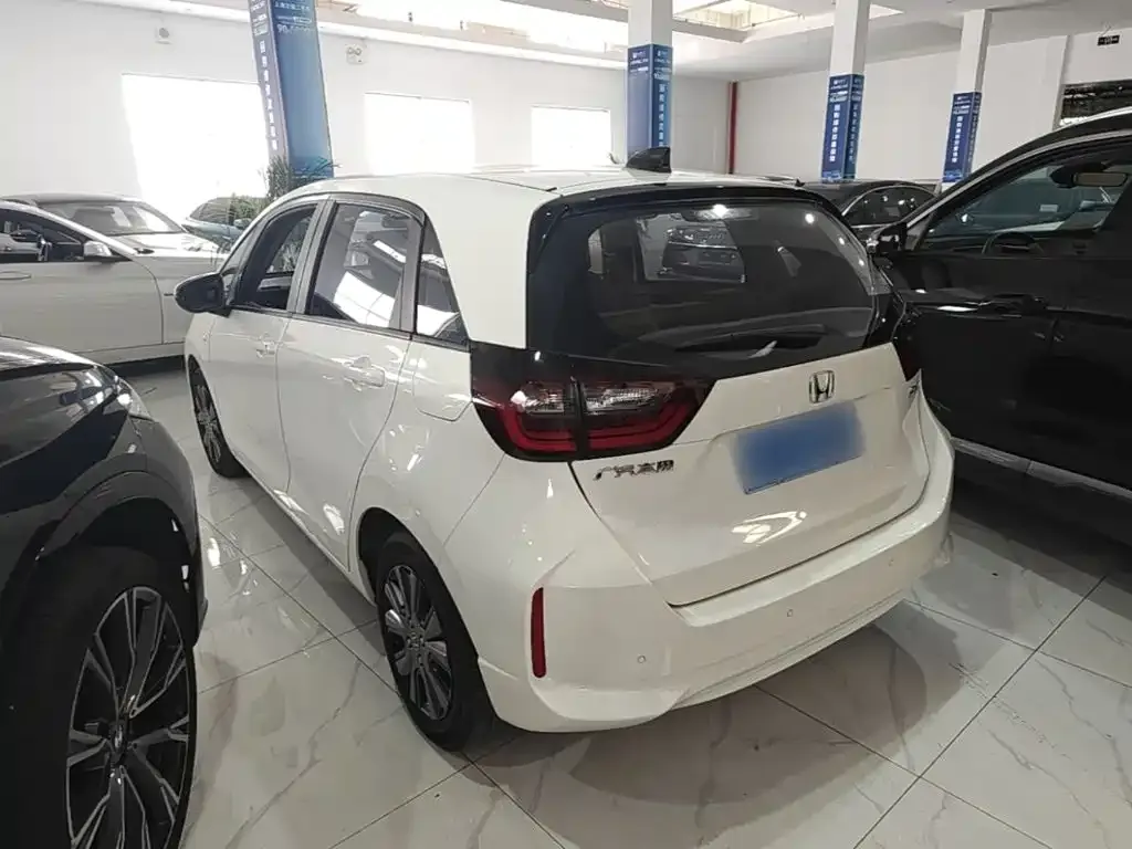 Honda Fit — фото 2