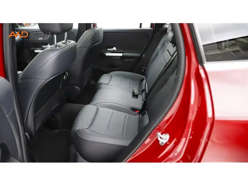 Mercedes-Benz GLA — фото 10