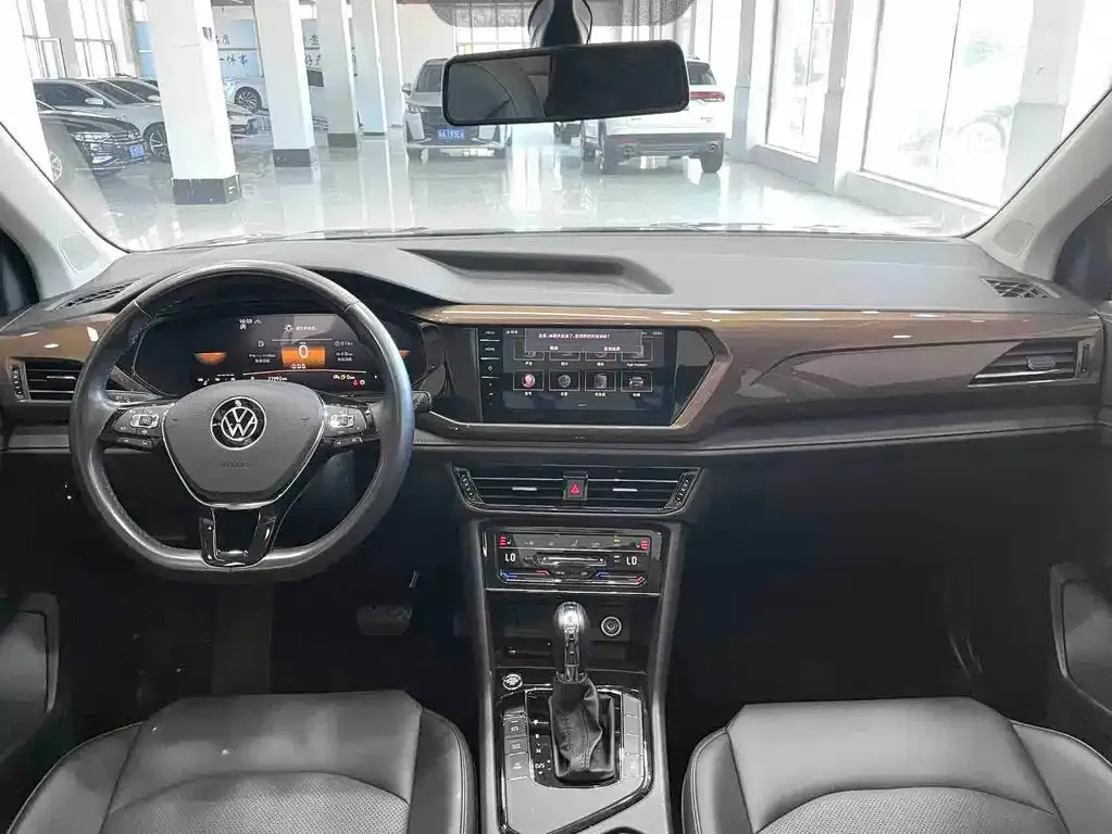 Volkswagen Tharu — фото 9