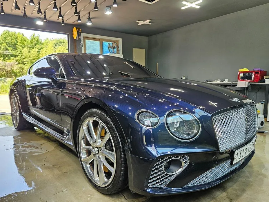 Bentley Continental — фото 6