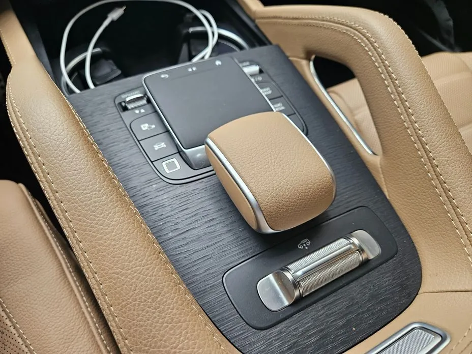 Mercedes-Benz GLS-Class — фото 10